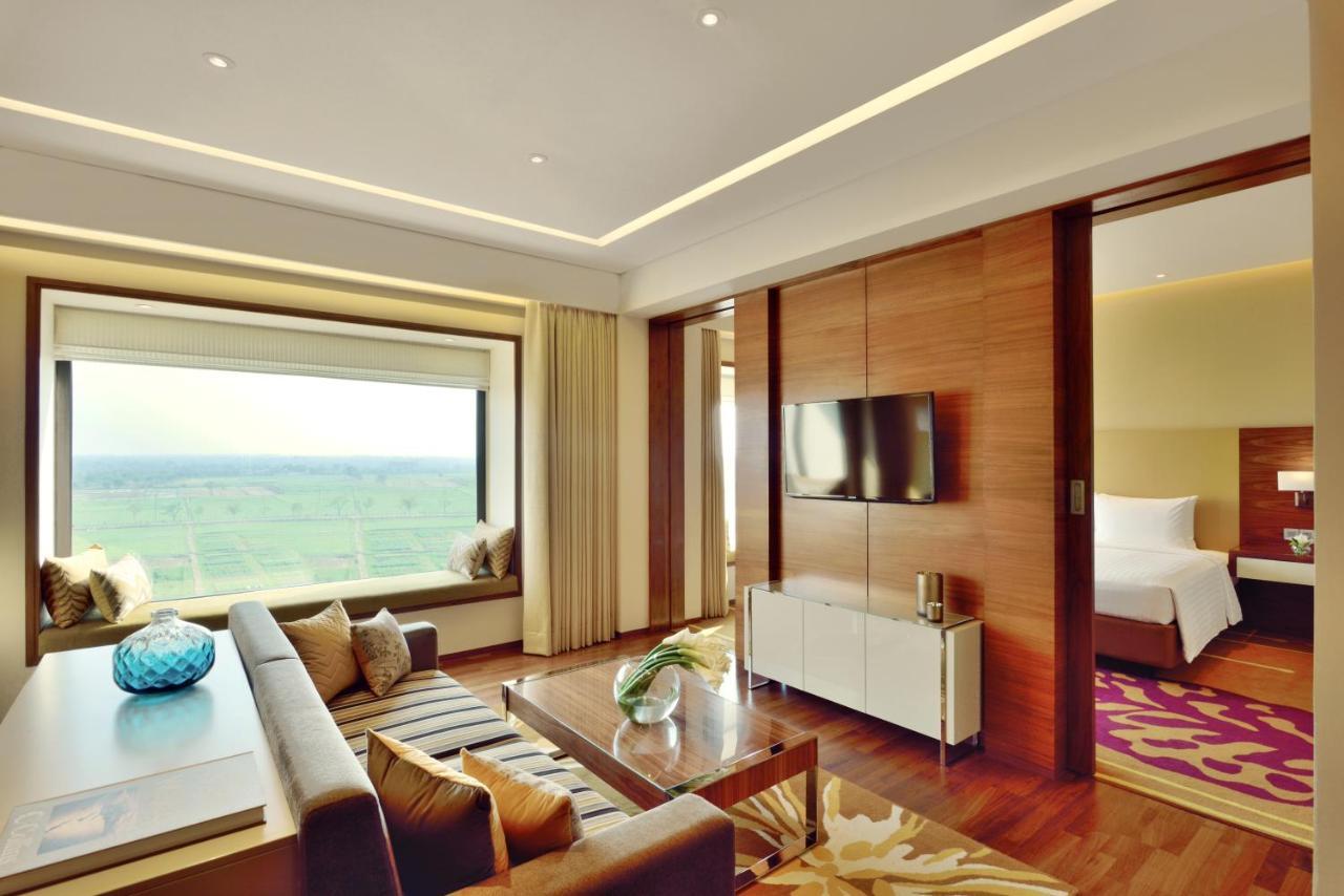 מלון Courtyard By Marriott Raipur מראה חיצוני תמונה