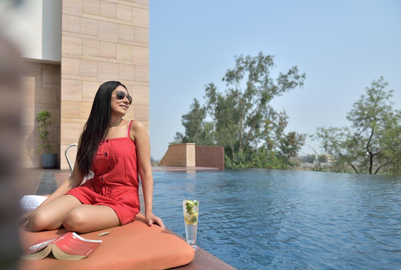 מלון Courtyard By Marriott Raipur מראה חיצוני תמונה