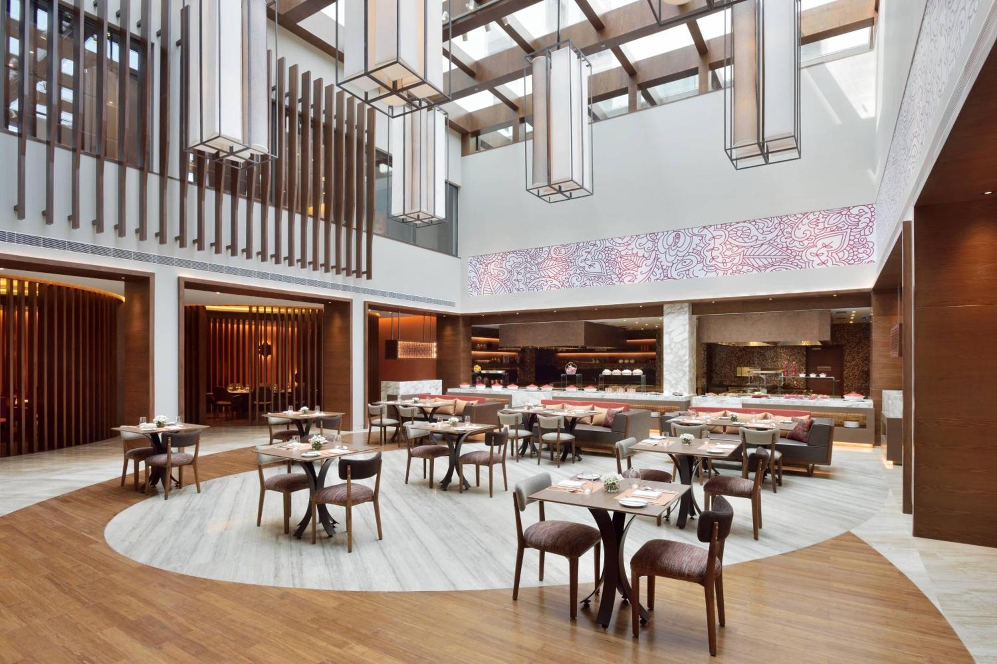 מלון Courtyard By Marriott Raipur מראה חיצוני תמונה