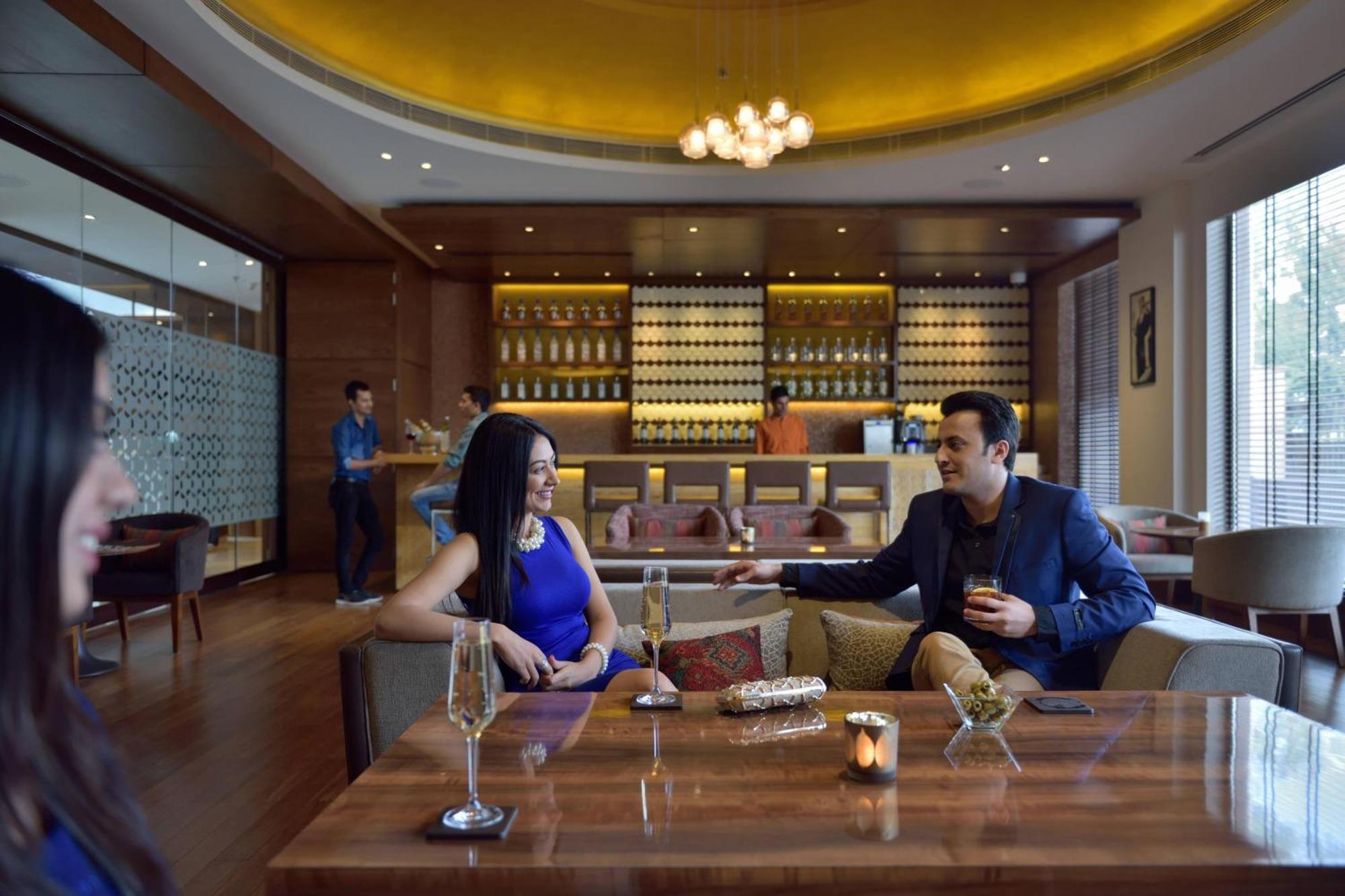 מלון Courtyard By Marriott Raipur מראה חיצוני תמונה