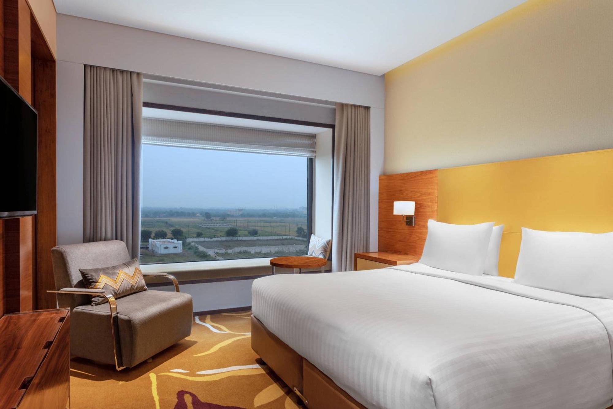 מלון Courtyard By Marriott Raipur מראה חיצוני תמונה