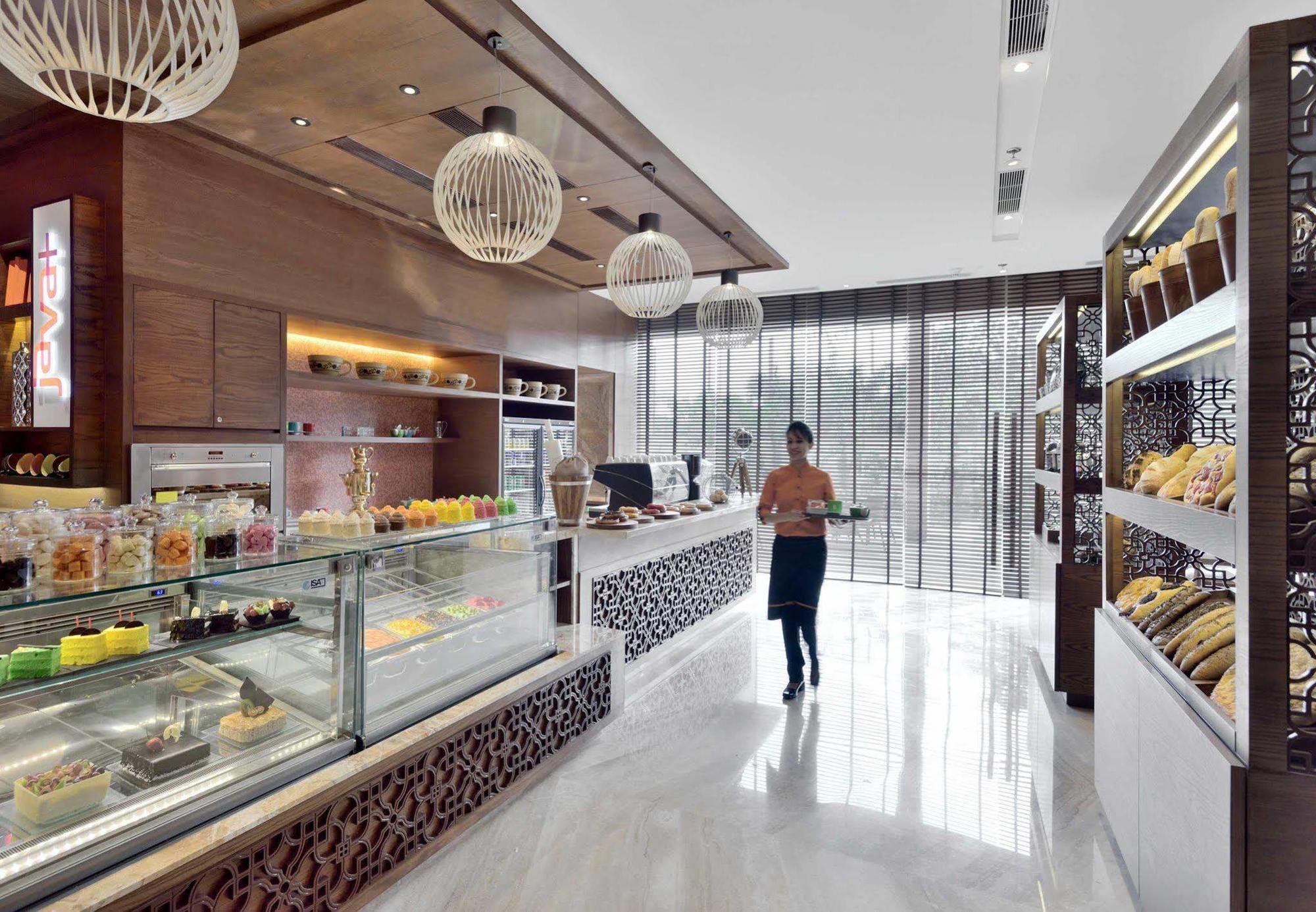 מלון Courtyard By Marriott Raipur מראה חיצוני תמונה