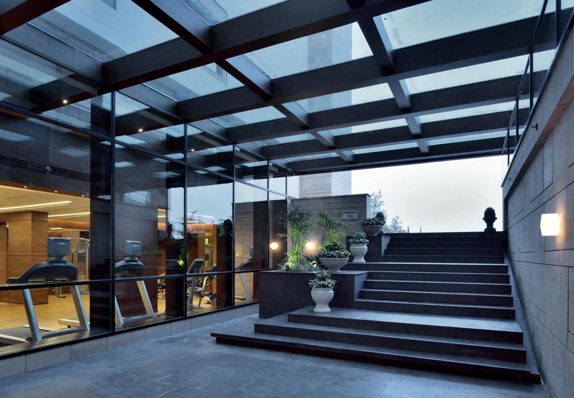 מלון Courtyard By Marriott Raipur מראה חיצוני תמונה